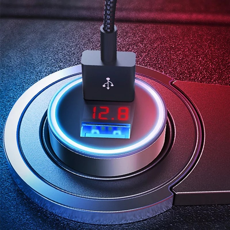 Tẩu sạc ô tô, xe hơi cao cấp có đèn LED hiển thị điện áp