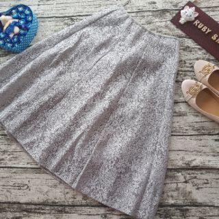 CHÂN VÁY XÒE REN XỐP