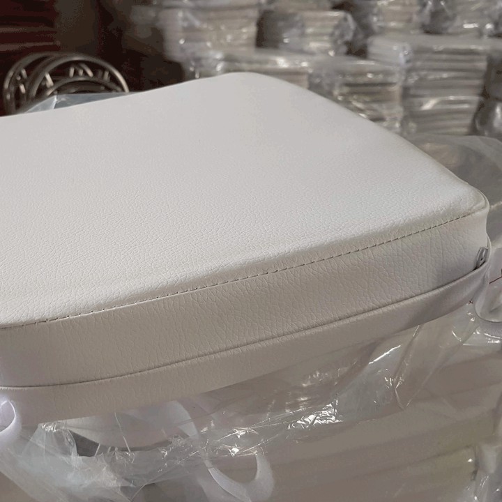 Đệm ghế Chiavari / tiffany