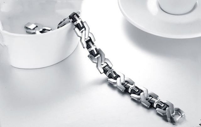 Lắc tay nam inox cao cấp kiểu chữ X