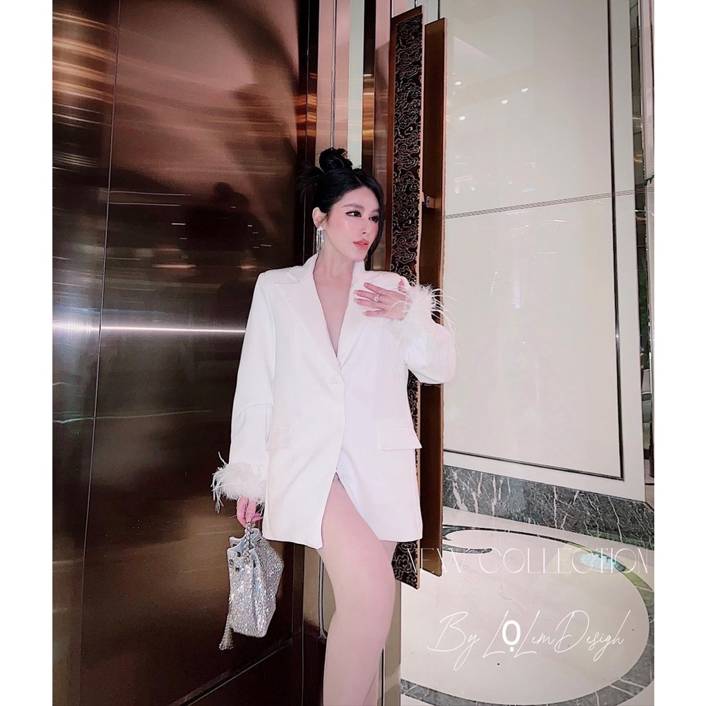 Áo vest tay lông. Có 1 màu. KÈm hình chụp thật 100%. SIze dưới 55kg vừa. ĐƠn giản mà đẹp. MUa nhanh kẻo hết