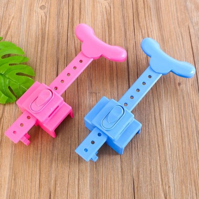 Giá đỡ chống cận thị, chống vẹo cột sống cho bé học