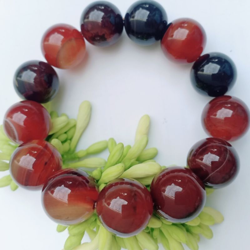 Vòng Đá Não  chống xước kỵ gió, vừa năng động vừa sang trọng, có đủ size từ 8li đến 18li cho mọi độ tuổi