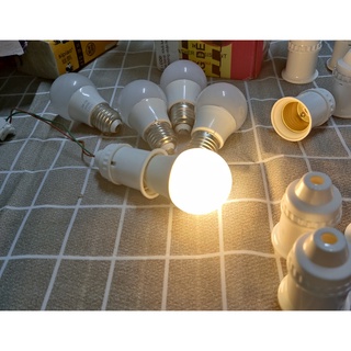 Bóng đen led bulb 3w vàng, trắng