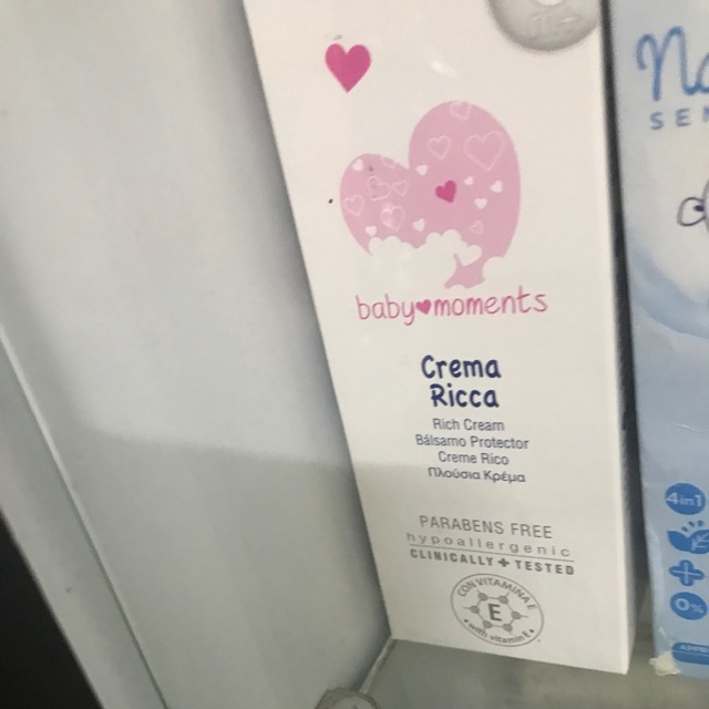 Kem dưỡng da mặt Chicco
