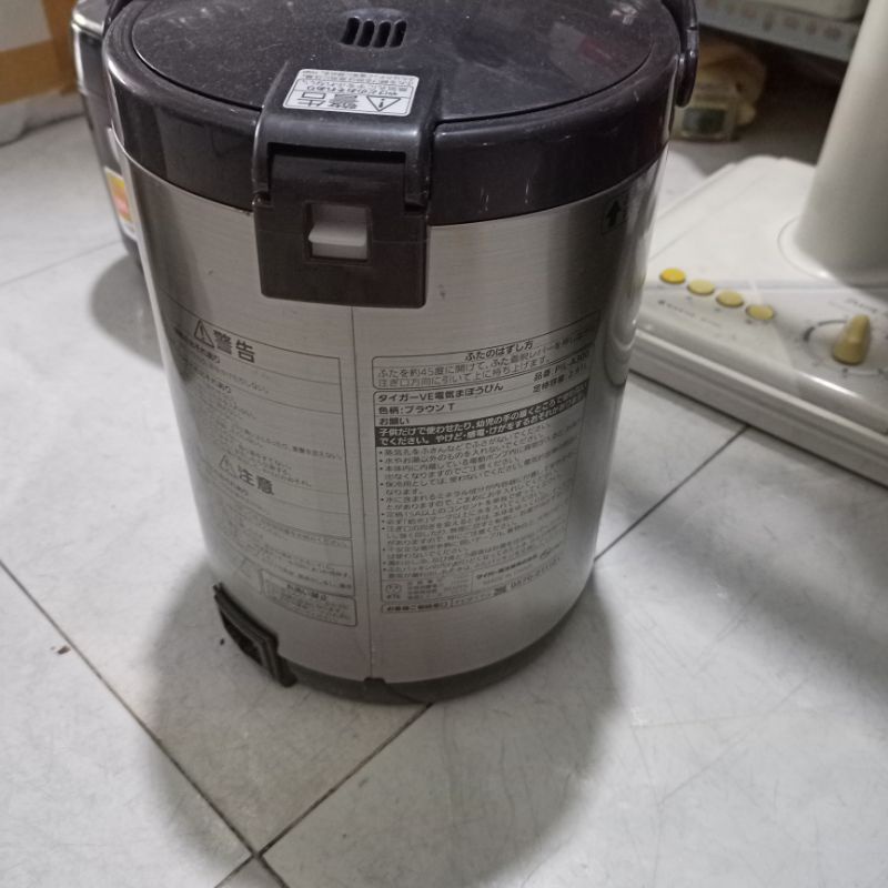 Bình thủy điện hiệu Tiger , dung tích 3 lit