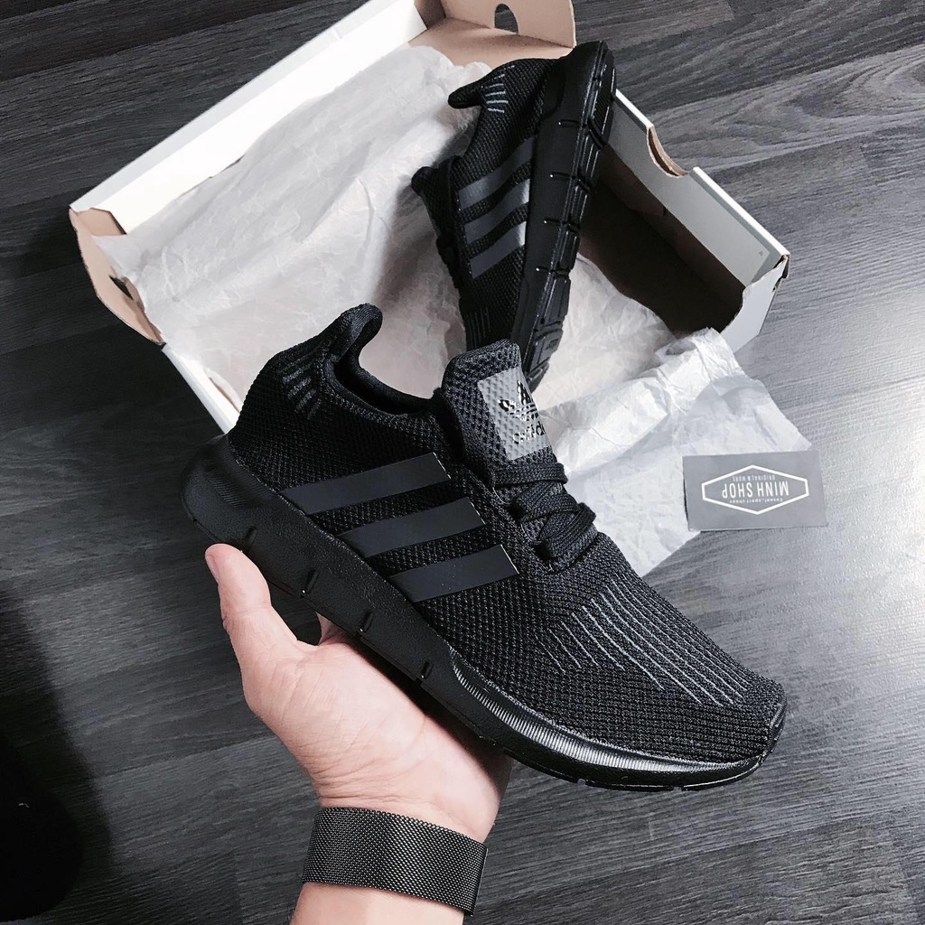 GIÀY ADIDAS SWIFT RUN - *All Black*