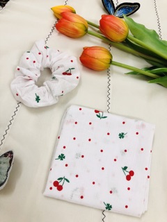 Set Khăn banada + Srunches (Có bán lẻ) mẫu cherry nhí