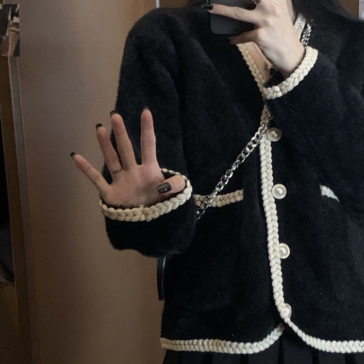 Set áo khoác cardigan tay dài màu sắc tương phản và chân váy xếp ly phong cách phương tây cho nữ (có bán lẻ)