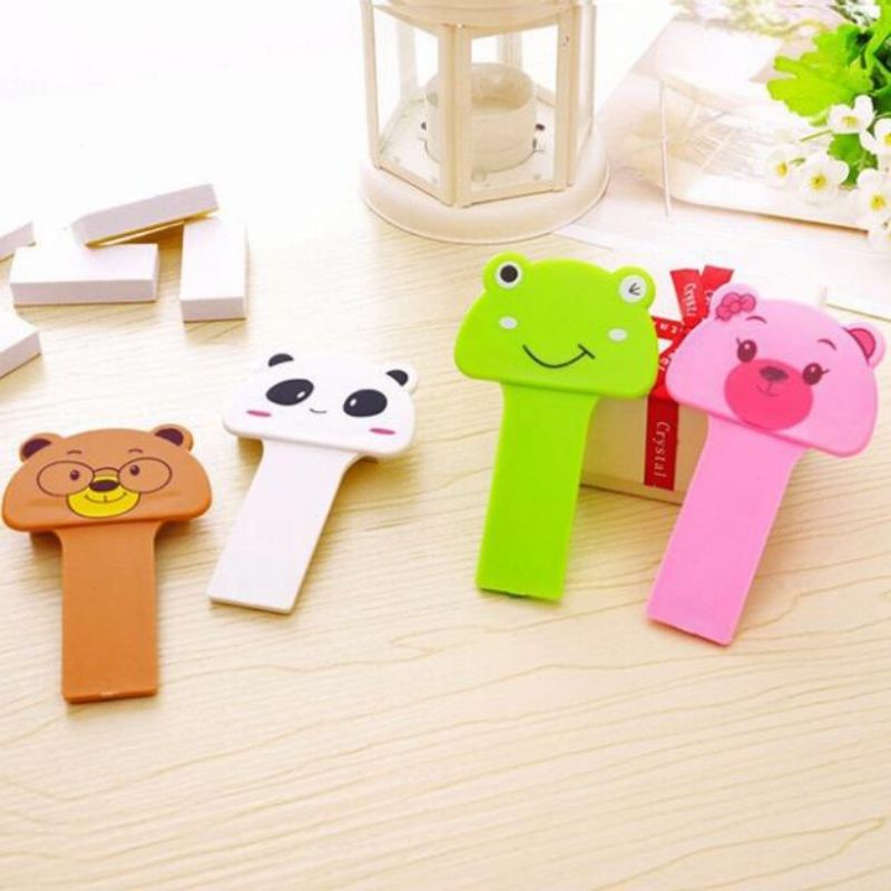 Miếng Dán Nâng Nhấc Mở Lật Nắp Bồn Cầu Họa Tiết Hoạt Hình, Tay Nâng Nắp Bồn Cầu Toilet Tiện Lợi