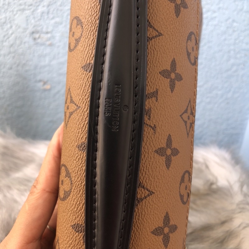 Cặp Lv Mestic si tuyển