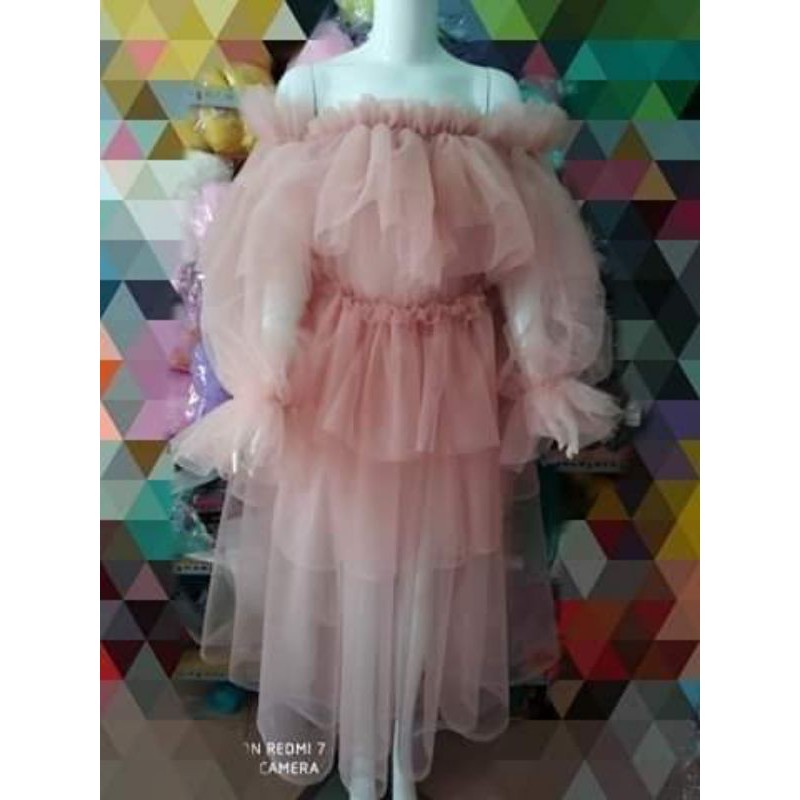 váy chụp hình màu xám liền thân