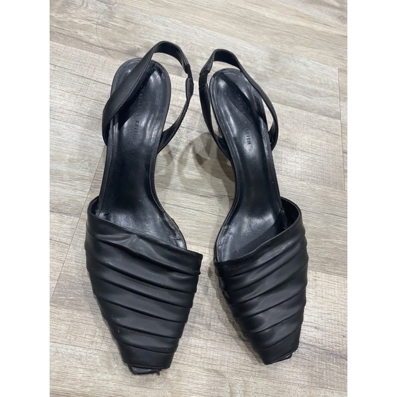 [Thanh Lý] Cao gót 4phân Charles and Keith size 39