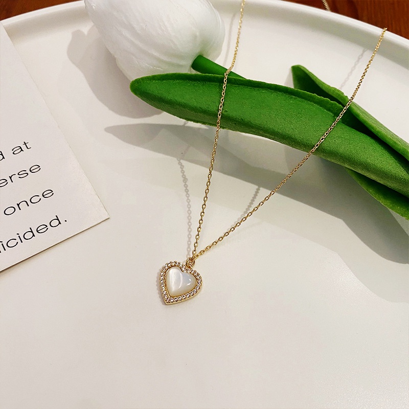 Vòng cổ Mặt Trái Tim Đính Đá Opal Lấp Lánh Cho Nữ