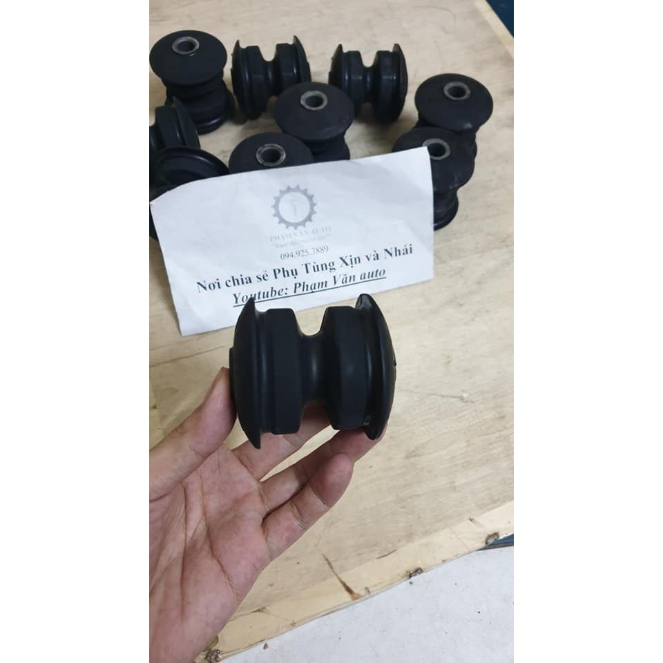Cao su ắc nhíp Ford Transit CHÍNH HÃNG phía sau mã 6C115719AA Phạm Văn auto
