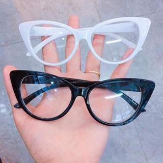 Kính mắt xếch gọng đen mắt 0 độ - NGỌC STORE