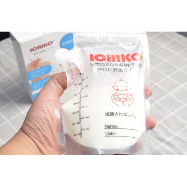 Hộp 30 túi trữ sữa tiệt trùng Hichito chính hãng Nhật Bản 250ml có vòi cắt
