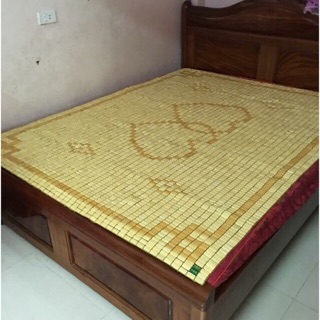 Chiếu trúc trắng gấu trúc