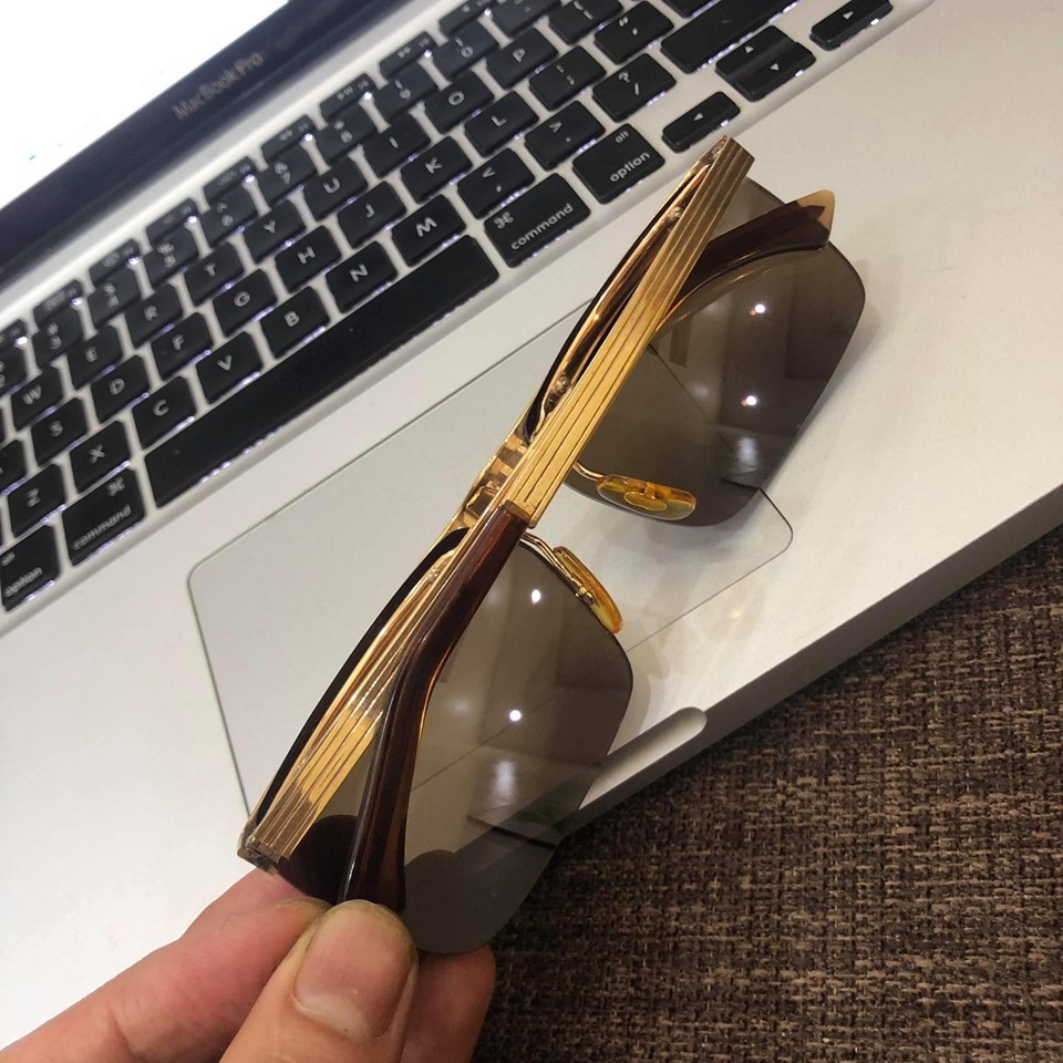 Kính Lamy bản xưa