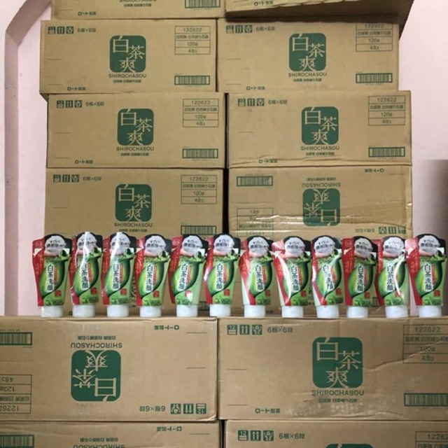 Sữa rửa mặt trà xanh