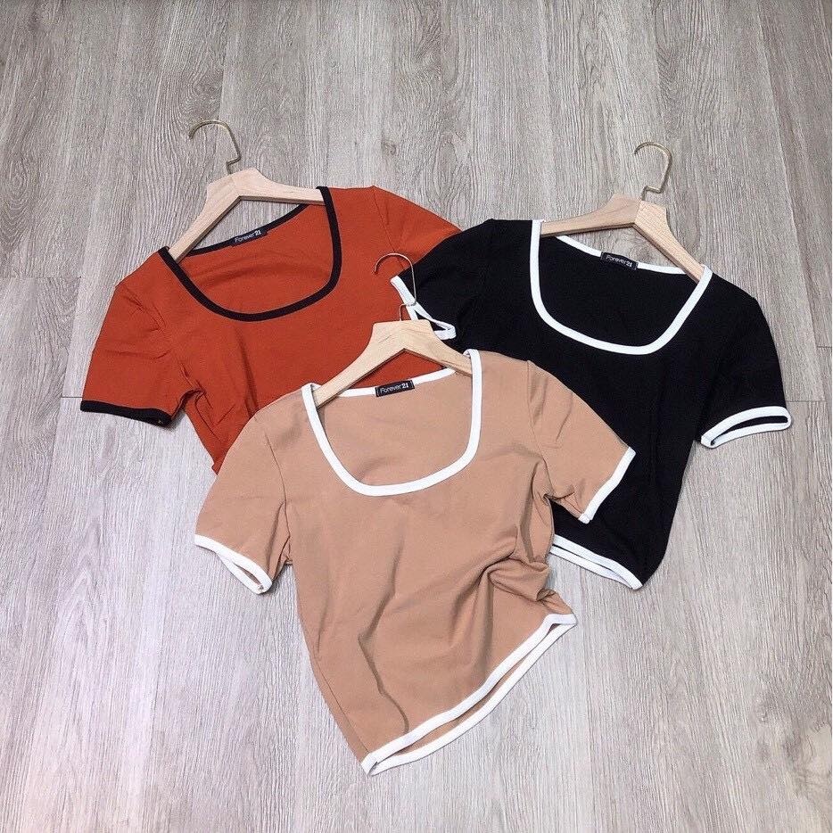 Áo thun croptop nữ FM Style cổ vuông viền chỉ  basic trẻ trung, năng động, thời trang 220328010