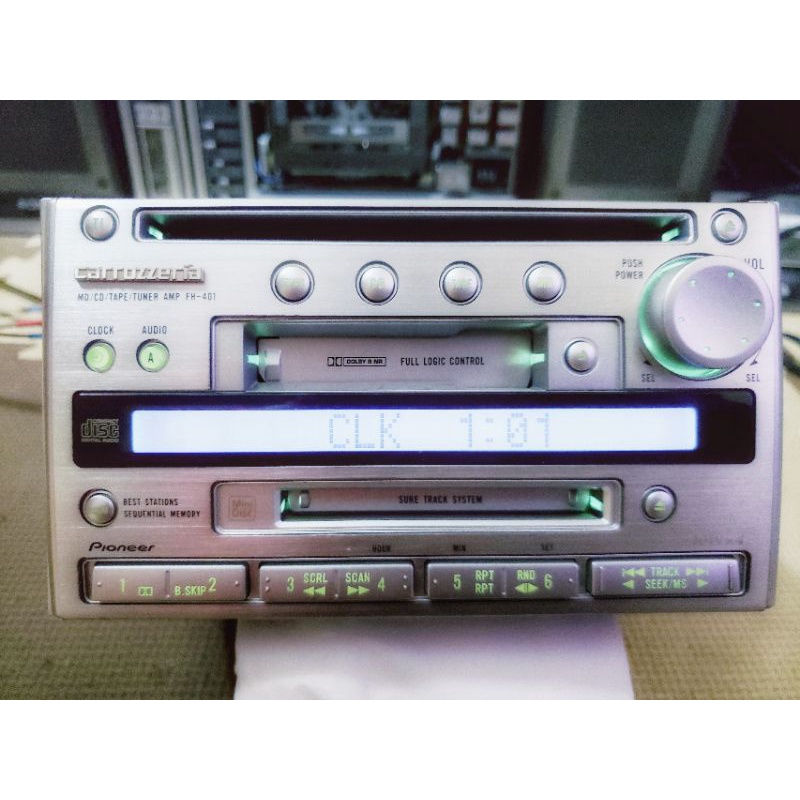 Máy phát nhạc Pioneer carrozerrla CD.MD.TAPE.RADIO FULLOPTION