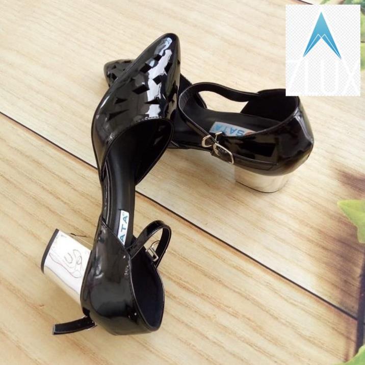 Giày cao gót nữ đẹp đế vuông 5p bít mũi màu đen hàng hiệu rosata za05