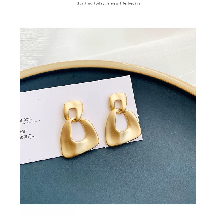 Bông Tai Hoa Tai Bạc 925 Không Gỉ Mạ Vàng Sang Trọng Quý Phái Dobi B5