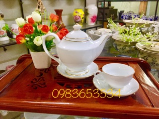 Bộ ấm chén kẻ vàng kim