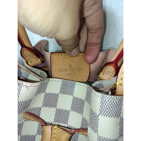 Túi xách si hiệu Lv