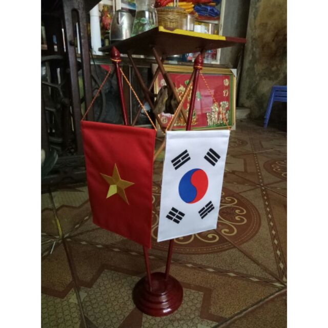 Cờ Việt - Hàn để bàn