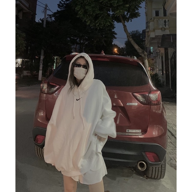 HOODIE DÁNG RỘNG SIÊU PHẨM THÊU CHỮ Ở MŨ