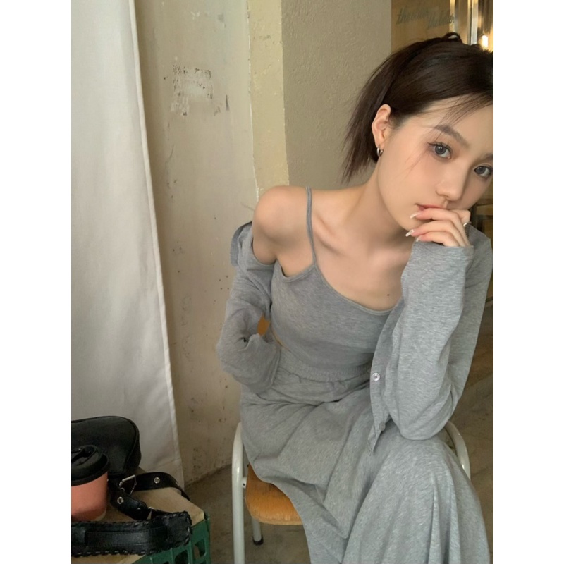 「MOTEL7」Set Áo Hai Dây Màu Xám + Áo Khoác Cardigan Dài Tay + Chân Váy Ngắn Lưng Thun Dài Qua Gối Phong Cách Mỹ Dễ Phối Đồ