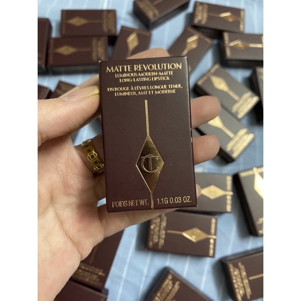 Son Charlotte Tilbury Walk of no shame - Pillow talk