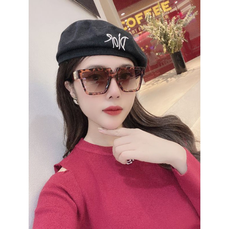 Kính Shein hàng chuẩn auth, có mail mua hàng chính hãng