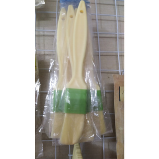 Chổi Nhựa sợi polime cán dài 18,5cm ( lông dài 4cm rộng 5,4cm )