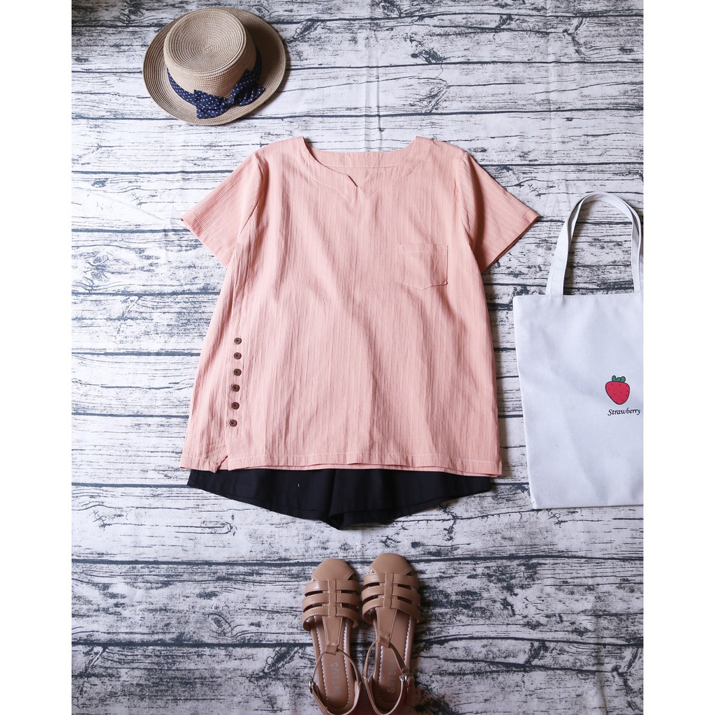 ÁO MORI CỔ V ĐÍNH NÚT GỖ