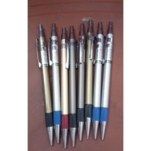 1 CÂY BÚT CHÌ BẤM 0,5CM!