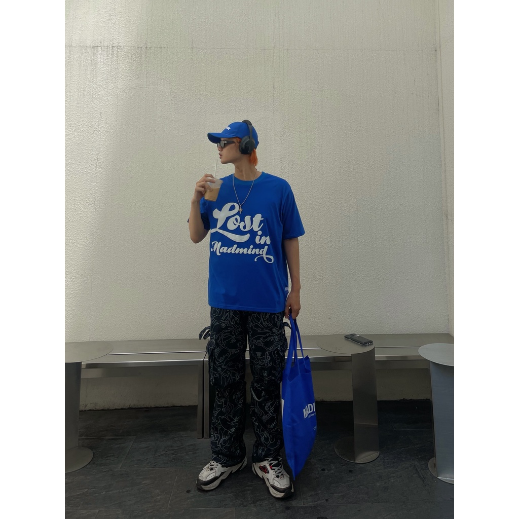 MADMIND® Chính Hãng - Áo thun v2.0 Lost In  màu xanh dương - in nổi, cổ tròn, cotton thoáng mát - Essential Collection