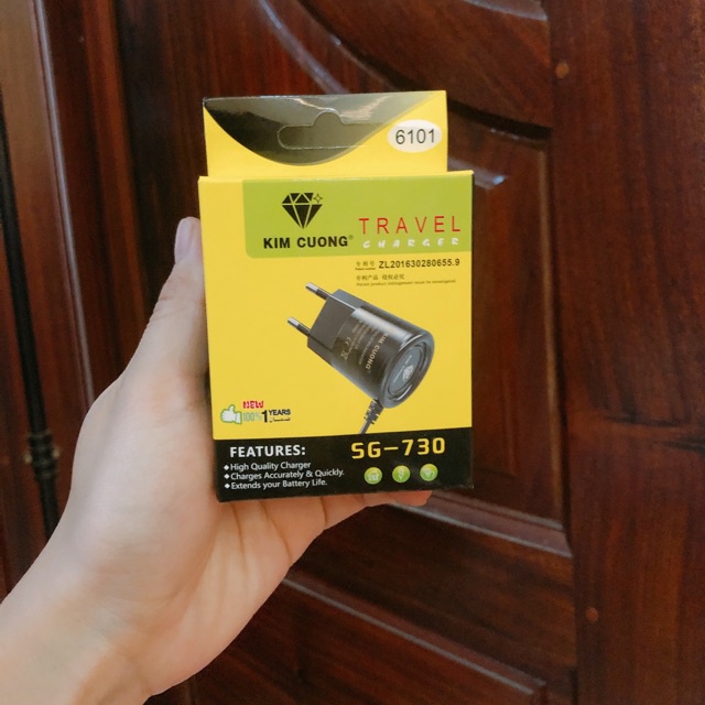 Bộ Sạc Kim Cương Liền Dây Chân Kim nhỏ dành cho các dong máy NOKIA, Máy ép, duỗi tóc