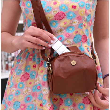 Hộp đựng thuốc 7 ngày màu trắng có chữ nổi tiện dụng (SP081206)