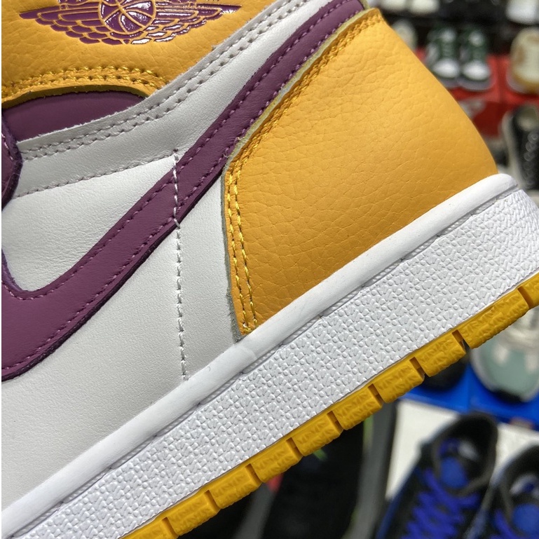 Giày Air Jordan 1 High " Brotherhood "