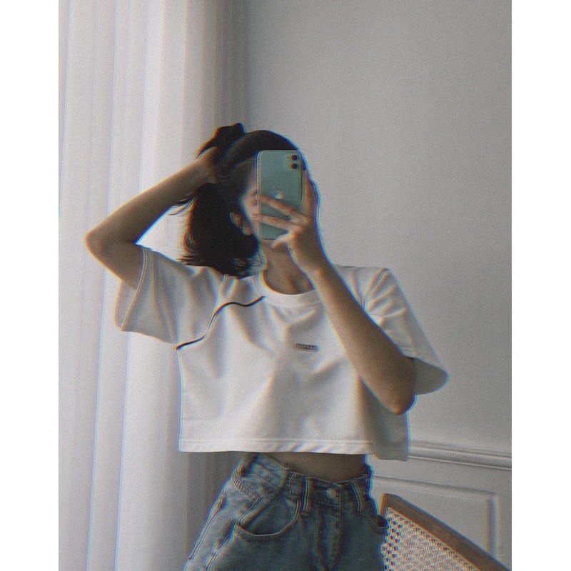 Áo croptop viền replei