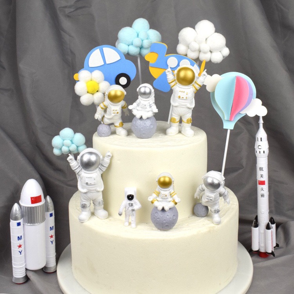 Set 3 Tượng Phi Hành Gia Mini Làm từ Nhựa Resin Để Bàn Trang Trí Sáng Tạo