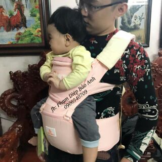 Địu ngồi cho bé yêu