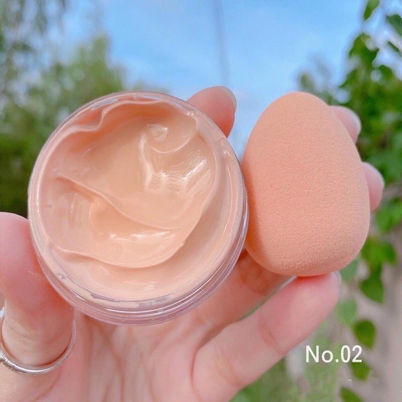 Kem nền trái đào KISS BEAUTY ( kèm mút ) | BigBuy360 - bigbuy360.vn