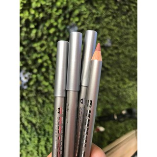 Kryolan_Chì triệt sắc màu môi_Chì khử màu môi bị thâm hay sẫm màu