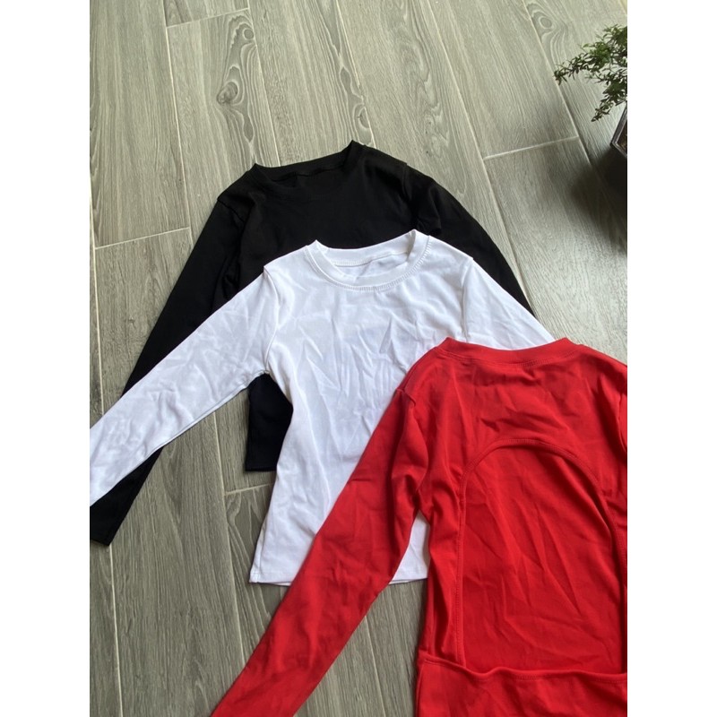 Áo kiểu croptop tay dài hở lưng kx