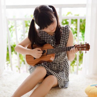 Đàn Ukulele Nhỏ Xinh Xắn Cho Người Lớn Và Trẻ Em 23 / 21 / 26 Inch