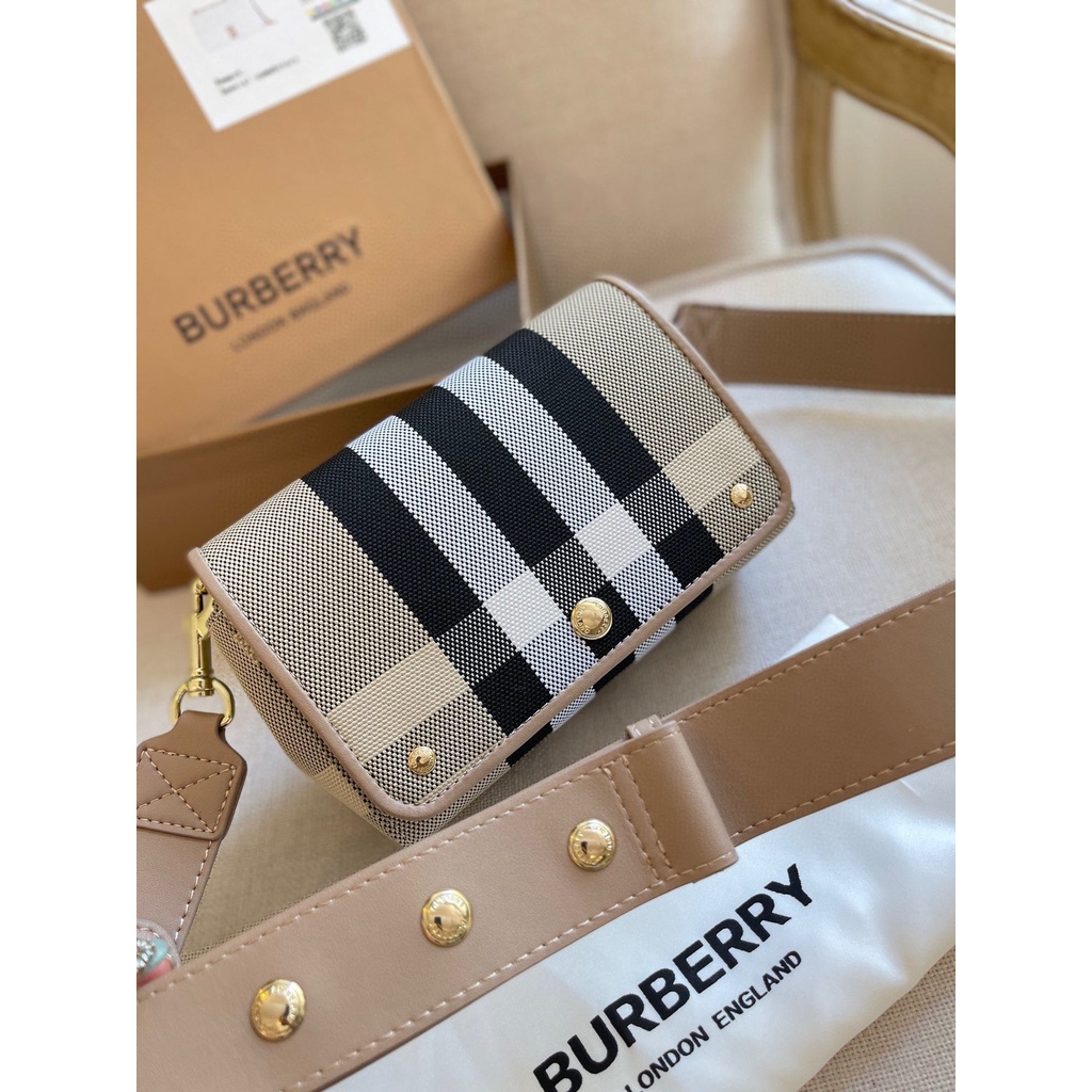 Túi Đeo Chéo Burberry Thời Trang Sang Trọng Cho Nam Nữ